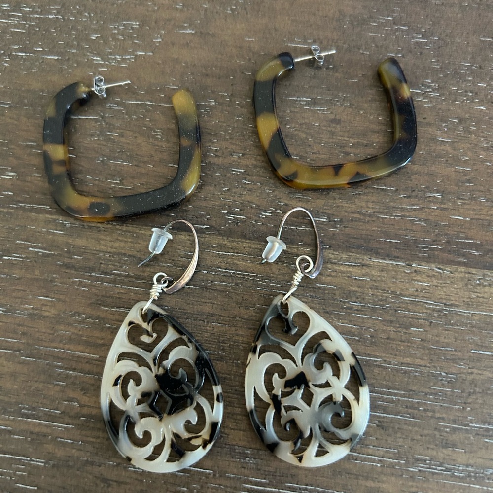 2 Pair Tortoiseshell Earrings